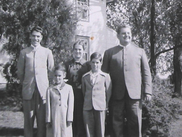 Left to right - Lester, Lorrain, Francis, Harold, Norman